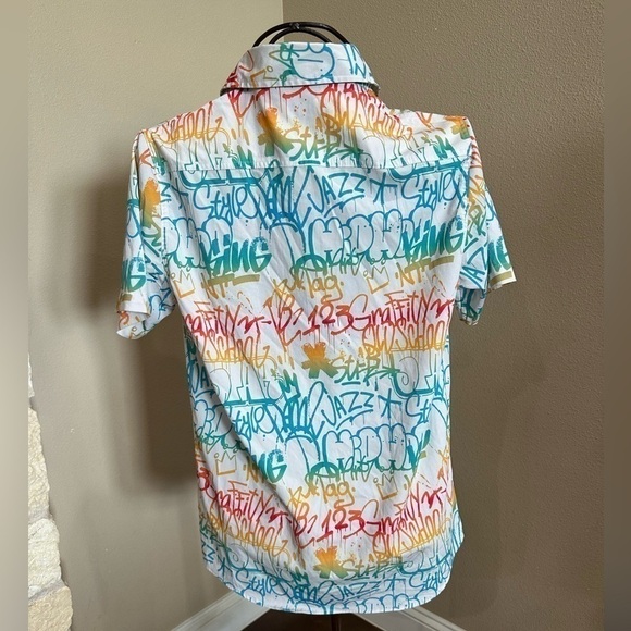 Mens JUST ATTITUDE Short Sleeve Button Down Graffiti Shirt, EUC! - Picture 3 of 5